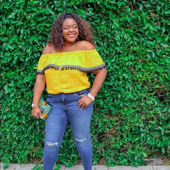 THML Tops - Off The Shoulder Top